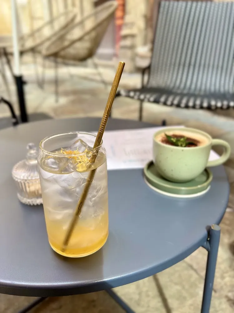 Thé Yuzu Froid & Cappuccino